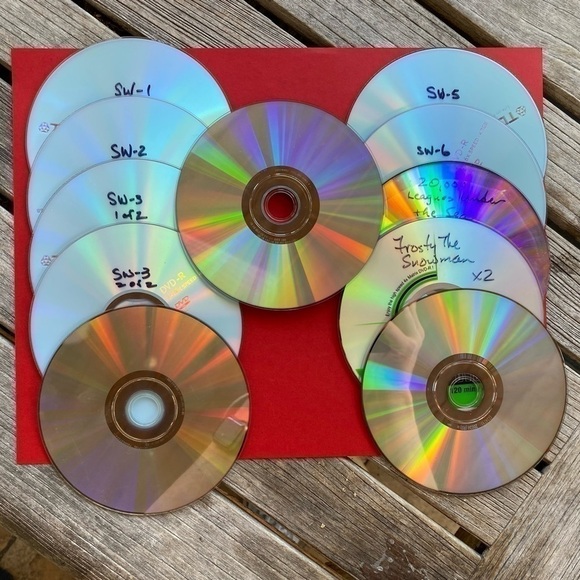 SET of TWENTY ONE Family Movie DVDs Disney Goonies Willy Wonka Michael Jackson - Picture 8 of 8